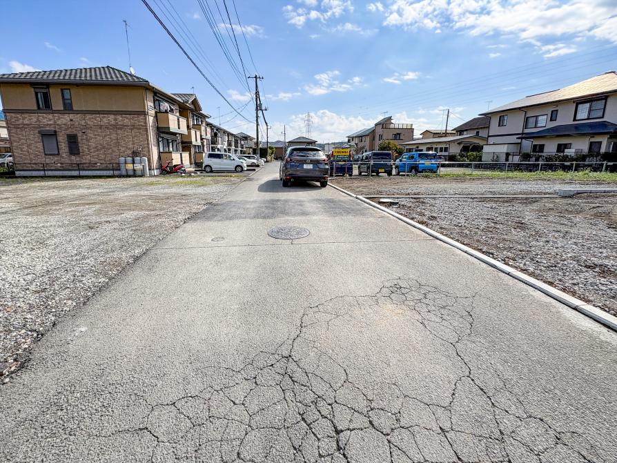 【前面道路】※令和7年10月28日撮影