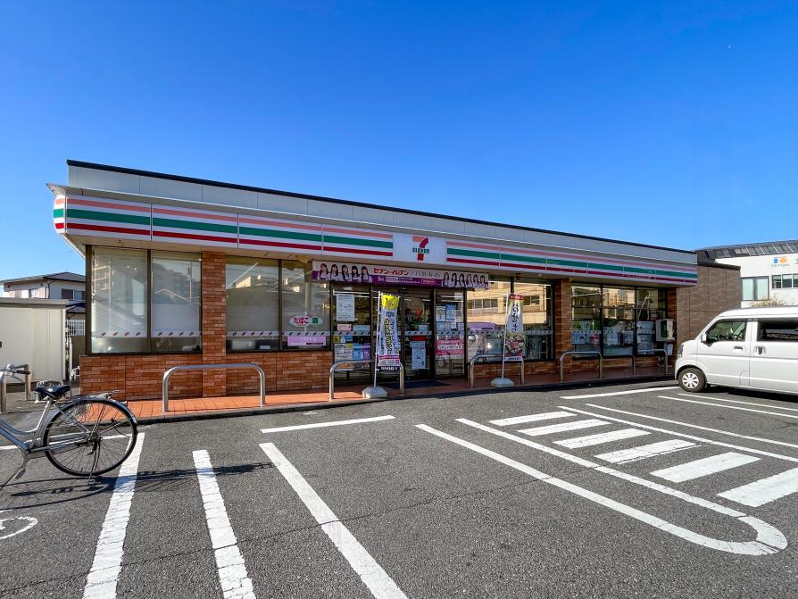 セブンイレブン茅ヶ崎今宿東店 / 約180M